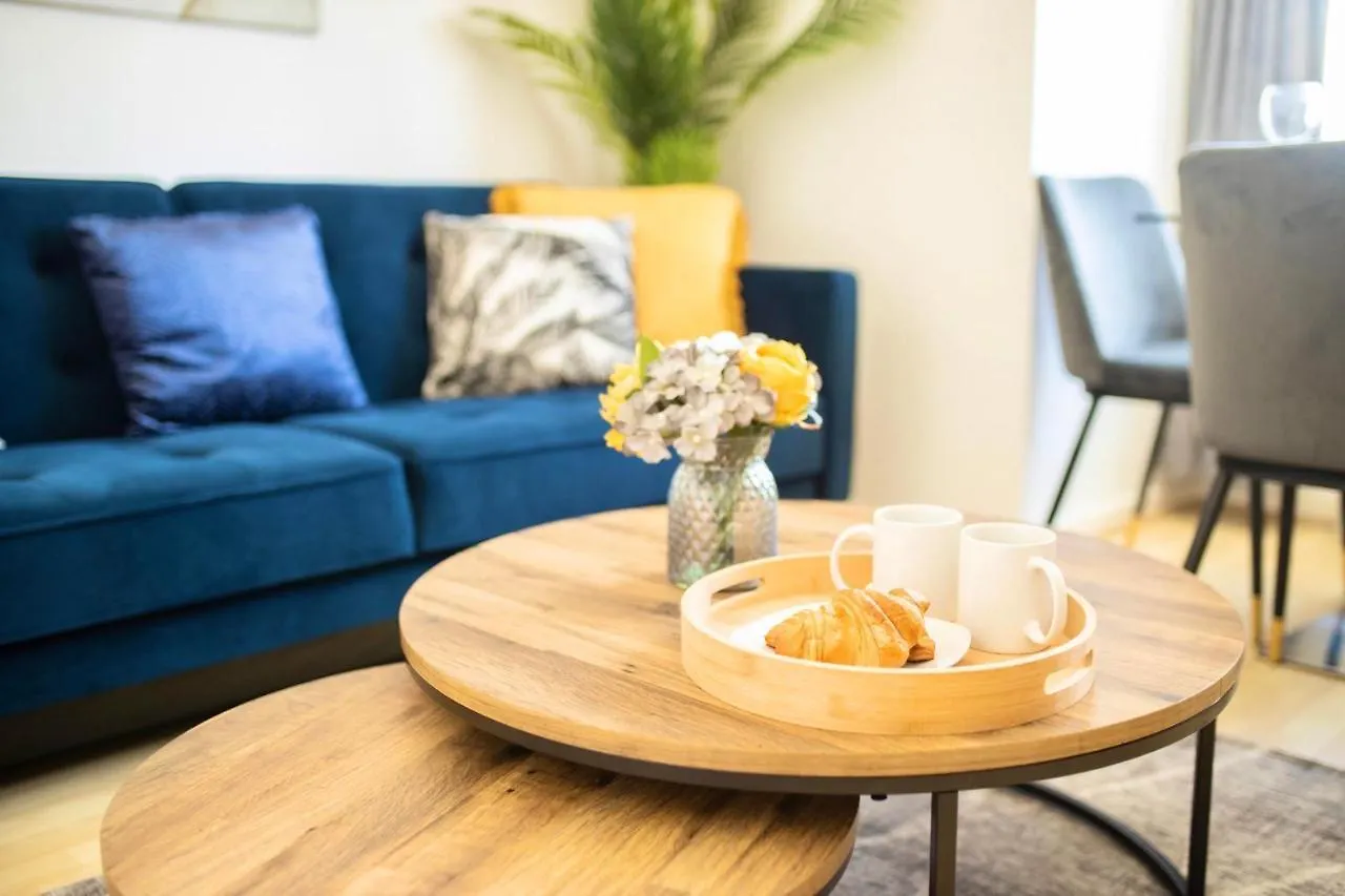 Modern 4-Level Townhouse For 8 Free Parking Bournemouth Villa 0*,  Verenigd Koninkrijk